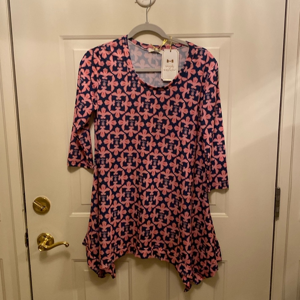 Simply Southern NWT blue and pink knit tunic w/handkerchief hem size S